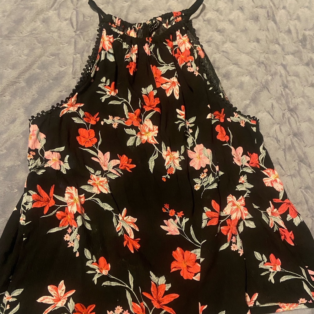 Size 6 Black Flower Print Tank Top